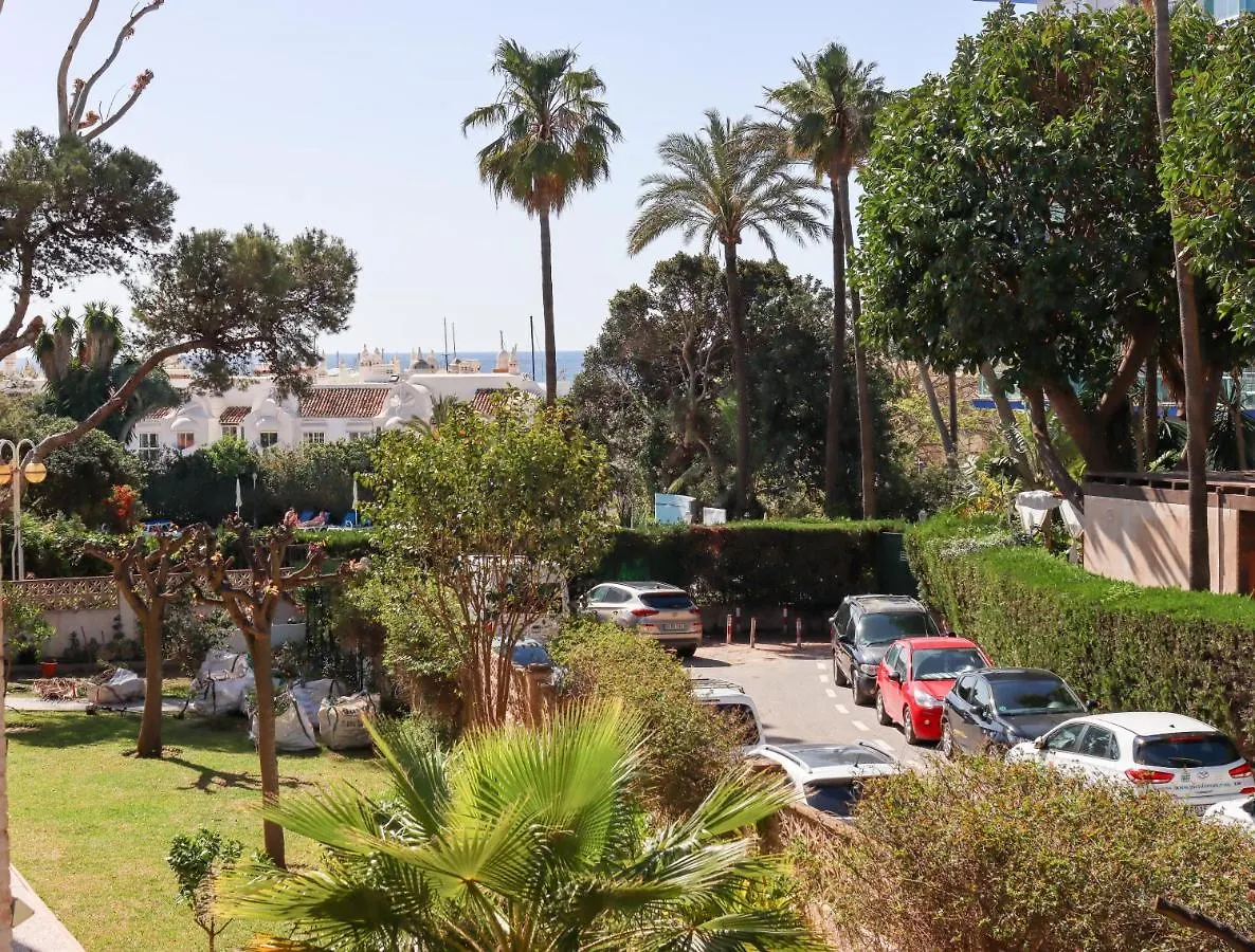 Charming Flat In Puerto Marina, Benalmadena Apartment